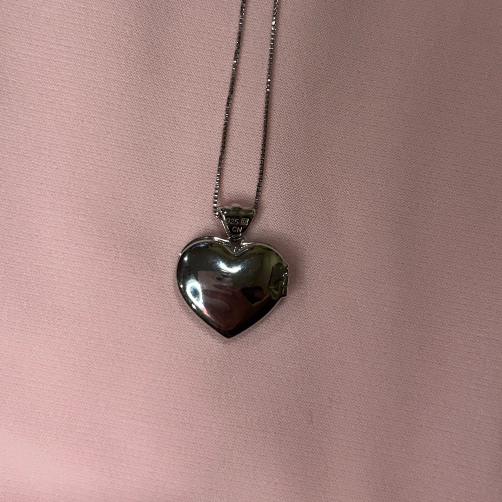 Kay Jewelers Silver Heart Necklace
